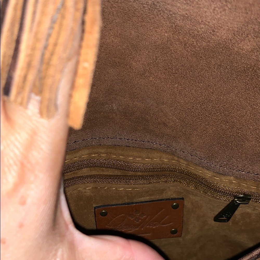 BNWT Brown Leather Crossbody Beaumont Style Bag by Patricia Nash - Picture 9 of 14